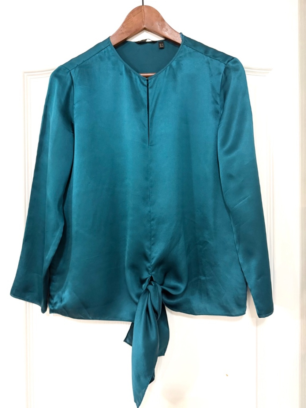 Massimo Dutti 100% Mulberry Silk Teal Satin Draped Knot Top Size 4 - Picture 12 of 12